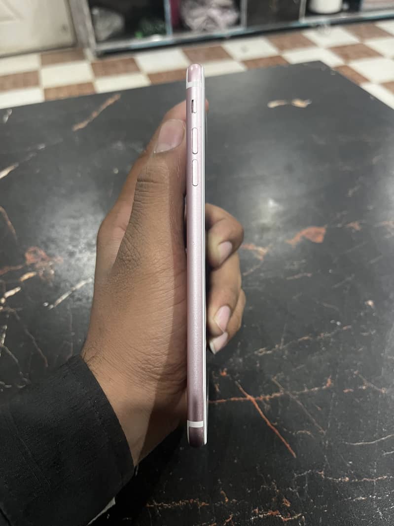 Apple iPhone 7 Plus 32gb 5