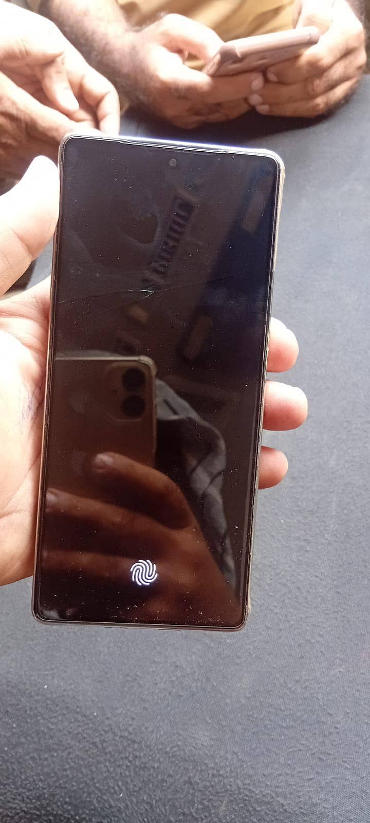 Infinix Note 40 4
