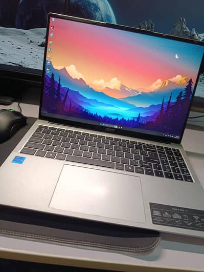 Acer aspire lite 16 laptop  i5 13th gen + 16gb ddr5 ram