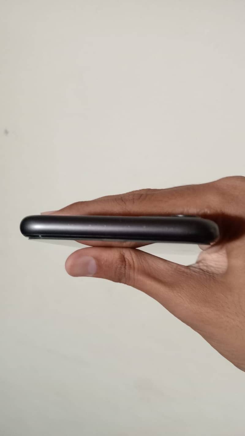 Apple iPhone 11 2