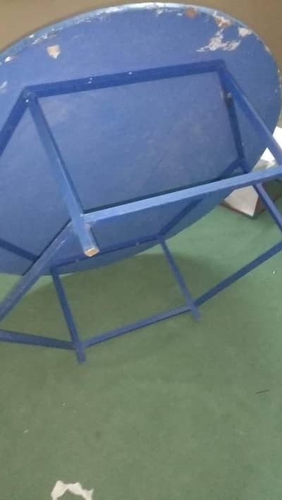 one Circle table for sale