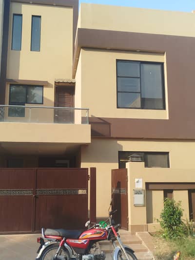 Brand New 5 Marla Luxury House for Sale in Bahria Town Lahore