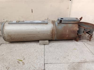 Geyser for urgent sale power source GAS only prime company