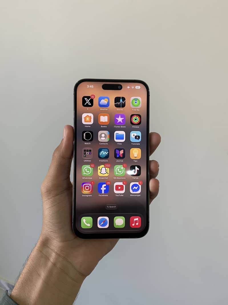 iPhone 14 Pro Max 1