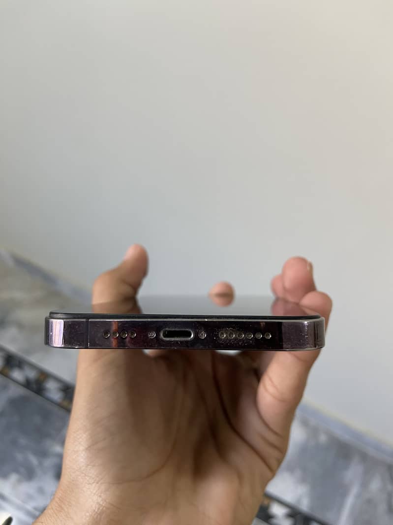 iPhone 14 Pro Max 6