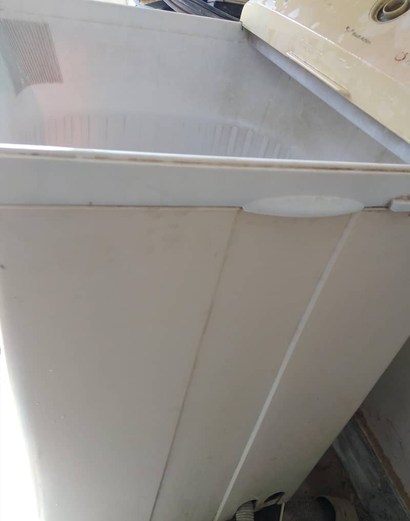 Dawlance washing machine 2