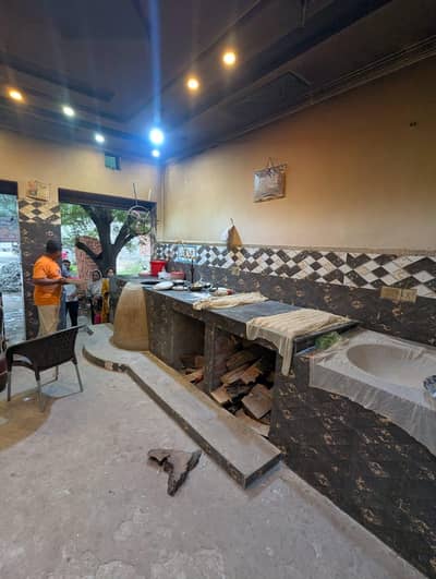 tandoor & food point mukamal ada
