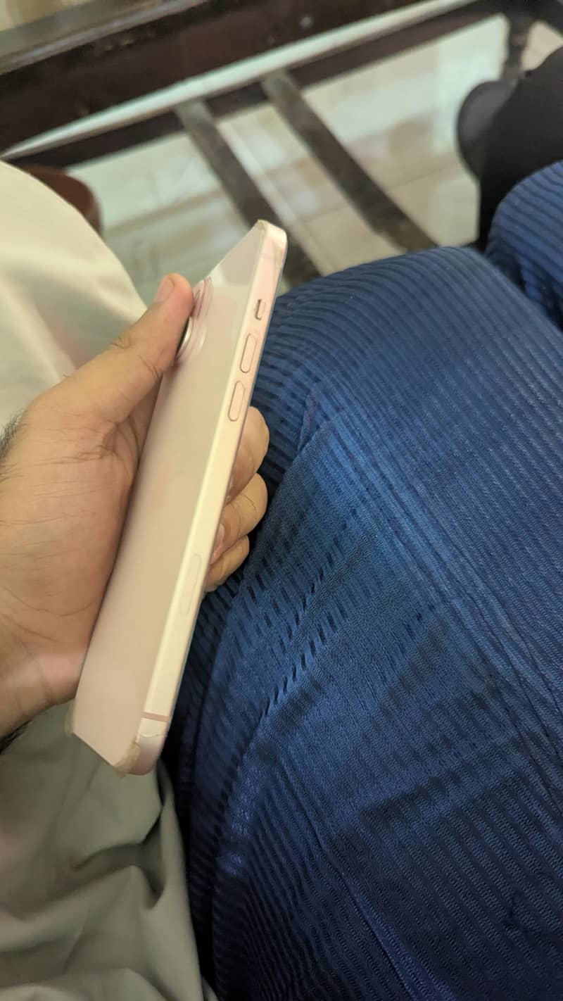 Apple iPhone 15 plus 2