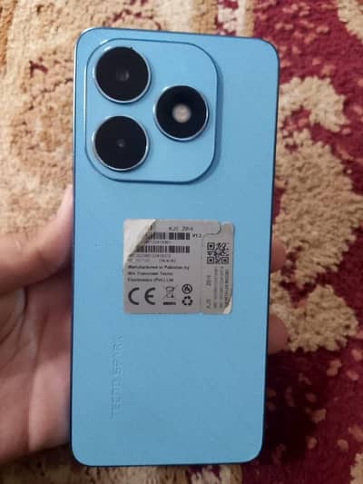 Tecno spark 20 8/256 10/10 urgent sale