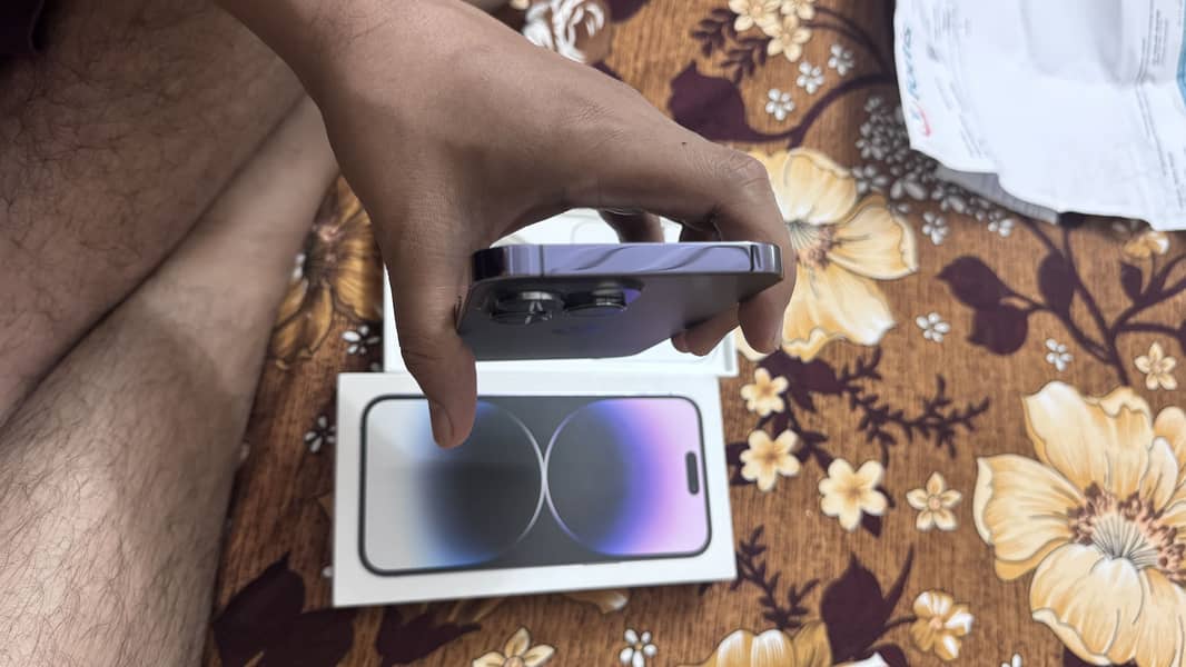 Apple iPhone 14 Pro Max 0