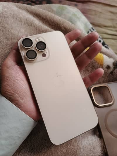 Apple iPhone 16 Pro Max