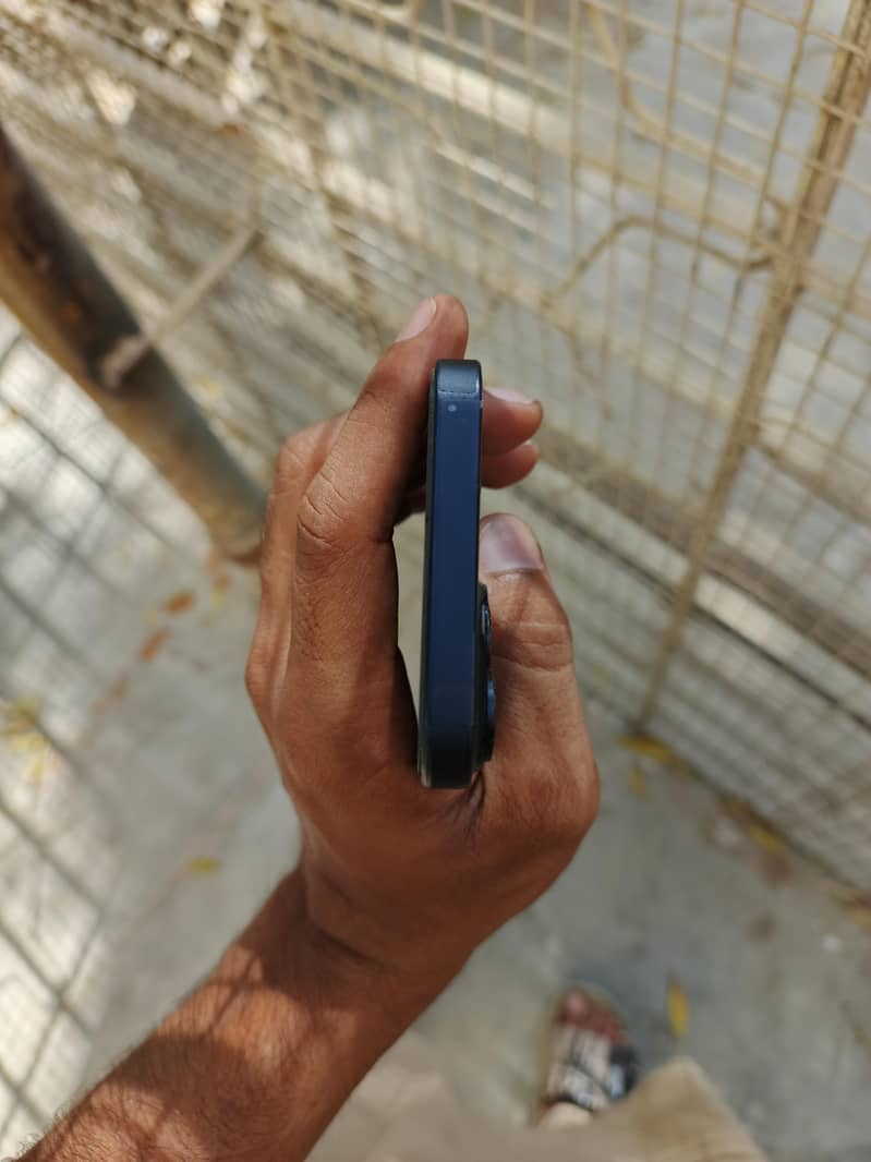 Apple iPhone 14 1