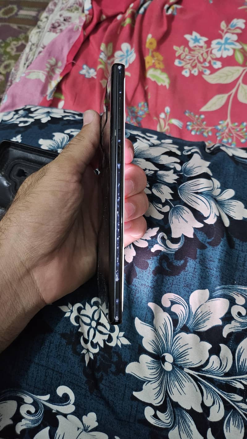 Samsung Mobile Note 9 3
