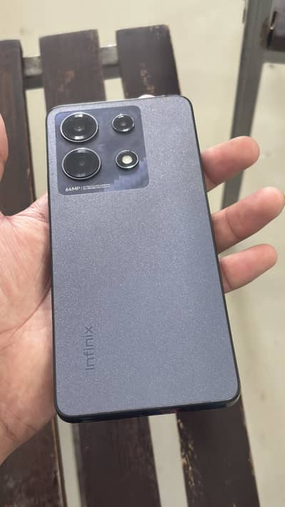 Infinix Note 30