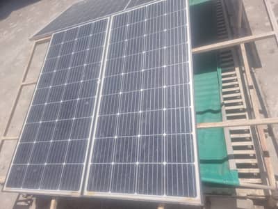 2 SOLAR PANELS 190 WATT