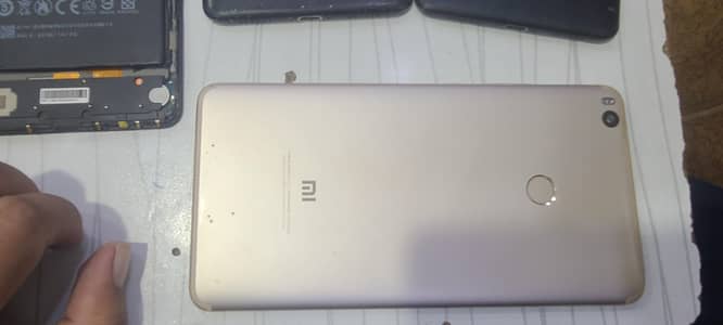 Xiaomi Mi Max 2