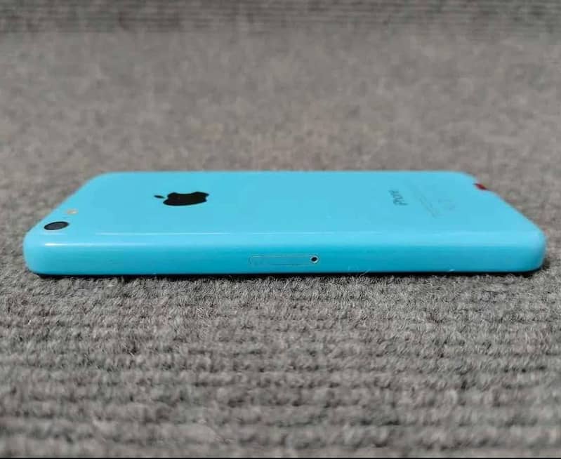 Apple iPhone 5c 3
