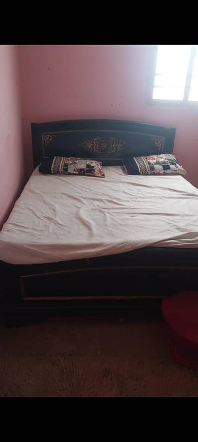 good condition bed sale