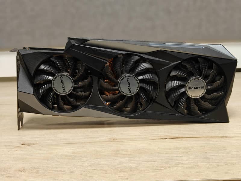 Gigabyte RTX 3080 0