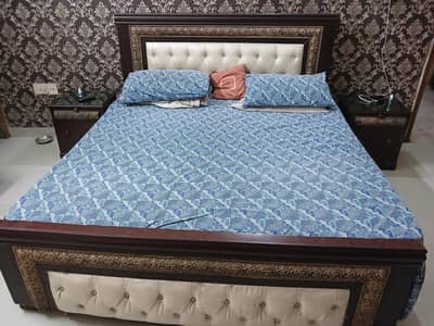 Room Furniture For Sale - Bed Set with Dressing Table