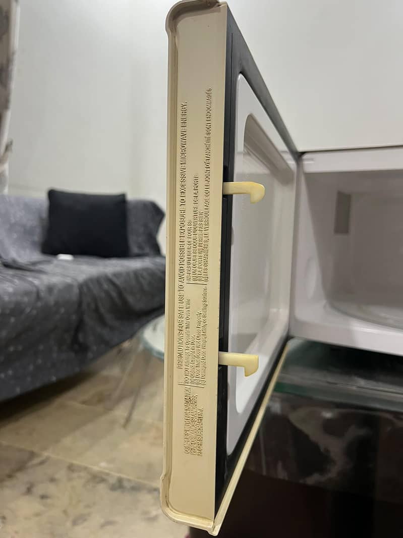 Dawlance microwave 5