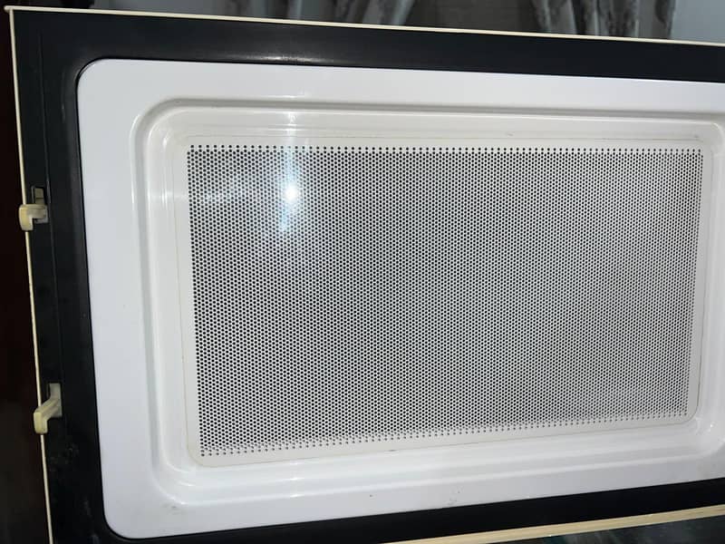 Dawlance microwave 6