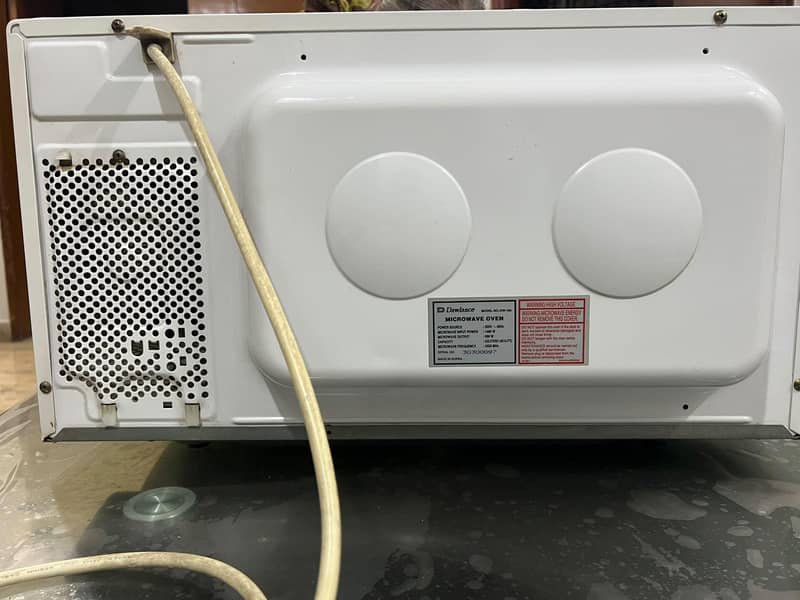 Dawlance microwave 8