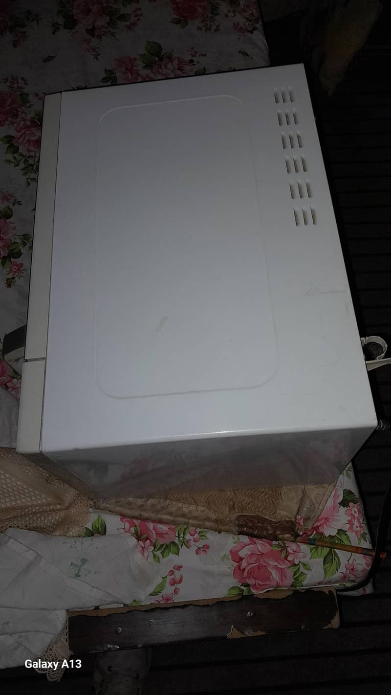 HAIER MICROWAVE 4