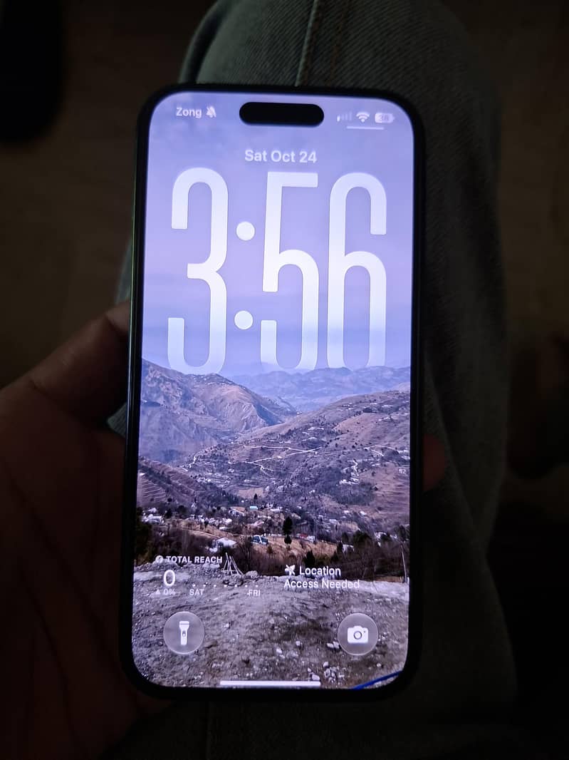 Apple iPhone 15 Pro 6