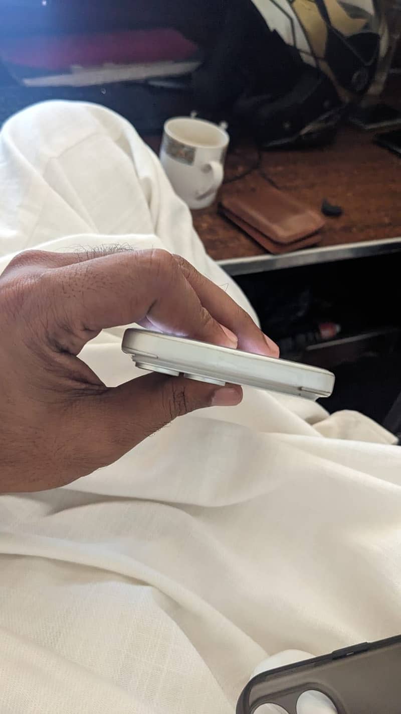Apple iPhone 17 Pro Max 2