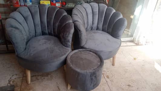 bed 16000 coffee set 28000
