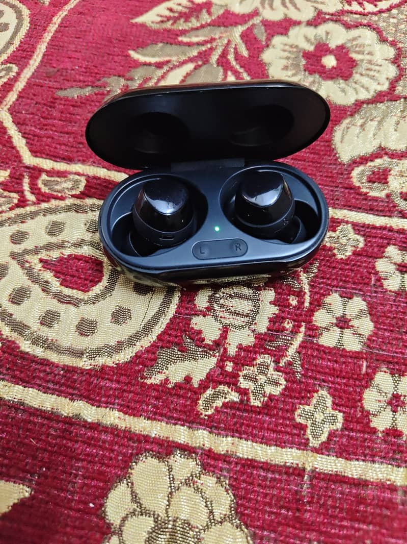 samsung buds 1