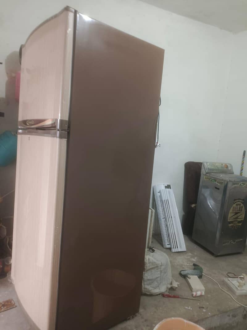 Waves Refrigerator 5
