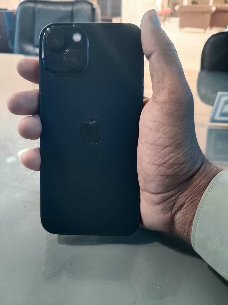 Apple iPhone 13 1