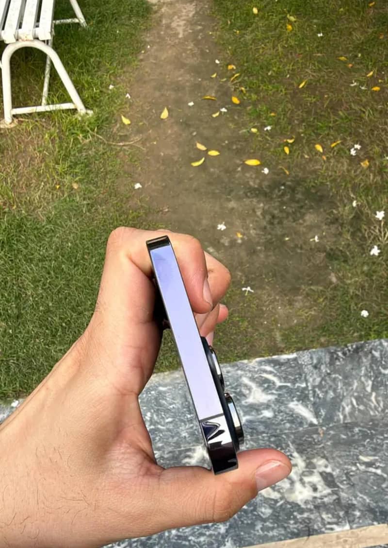 iPhone 14 Pro Max jv 3