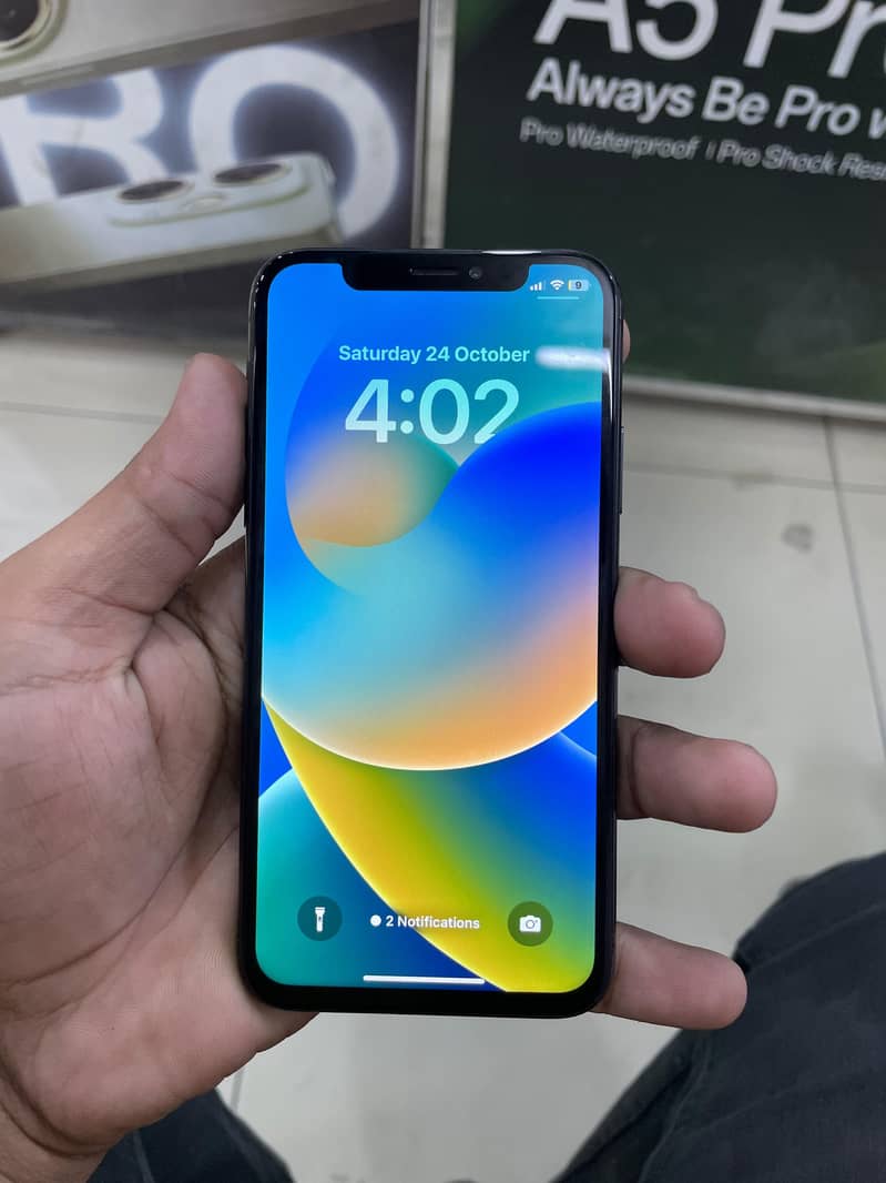 Apple iPhone X 6
