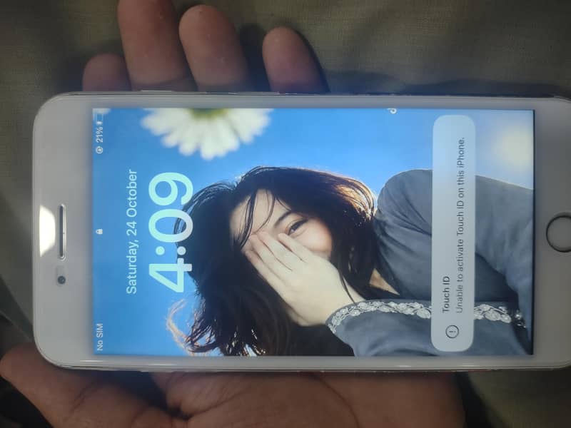Apple iPhone 8 Plus 3