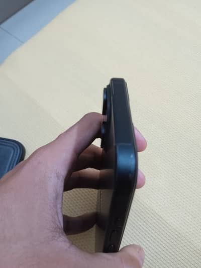 Apple iPhone 15