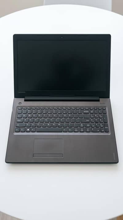 Lenovo IdeaPad 310 4GB RAM 256 GB SSD | with original charger