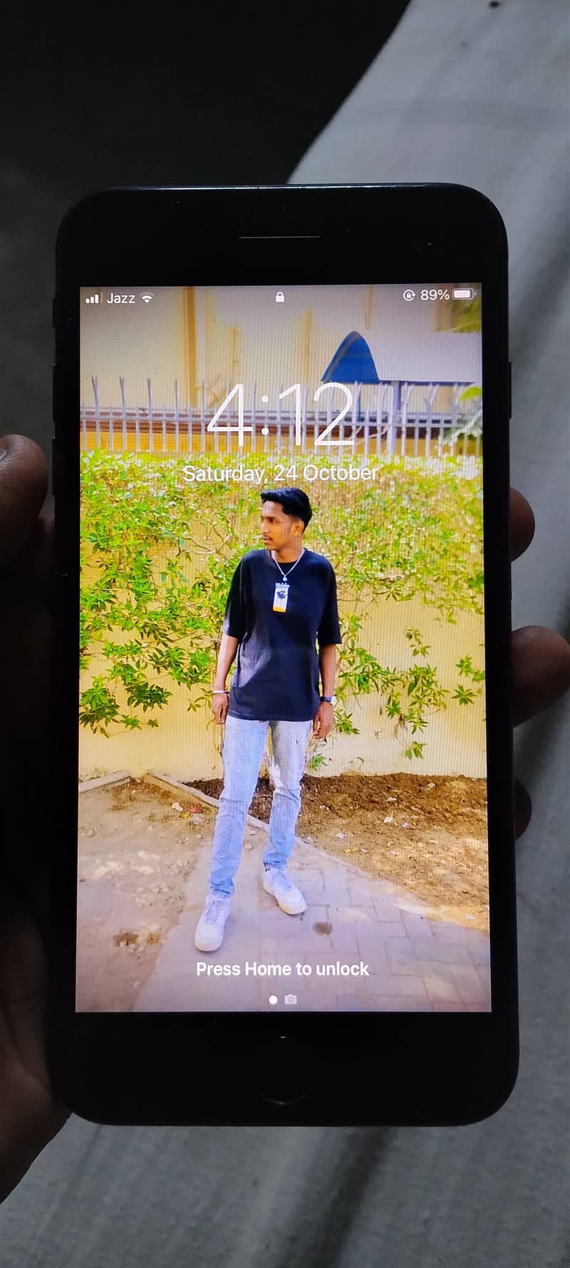 Apple iPhone 7 Plus 0