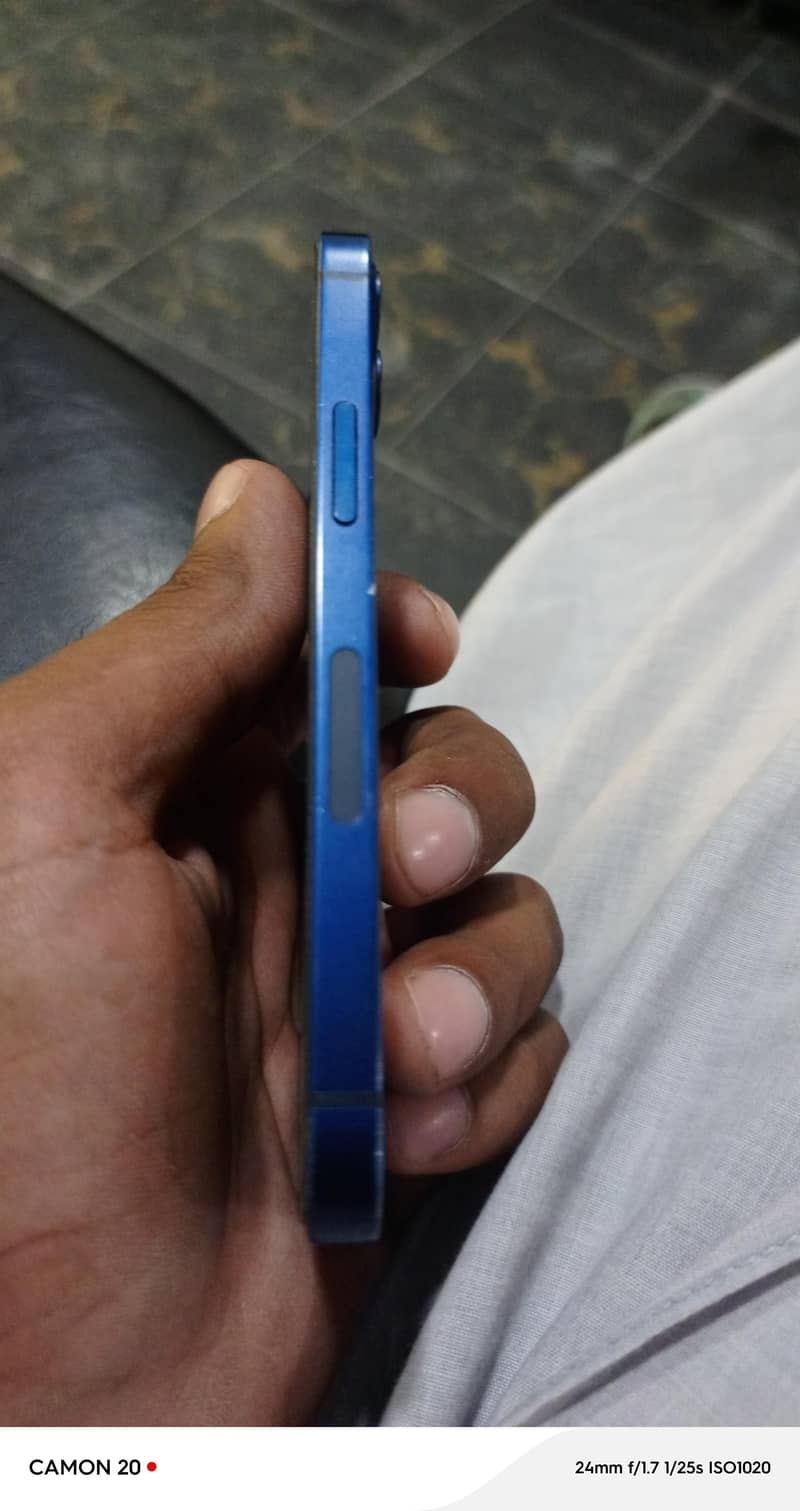 Apple iPhone 12 mini 1