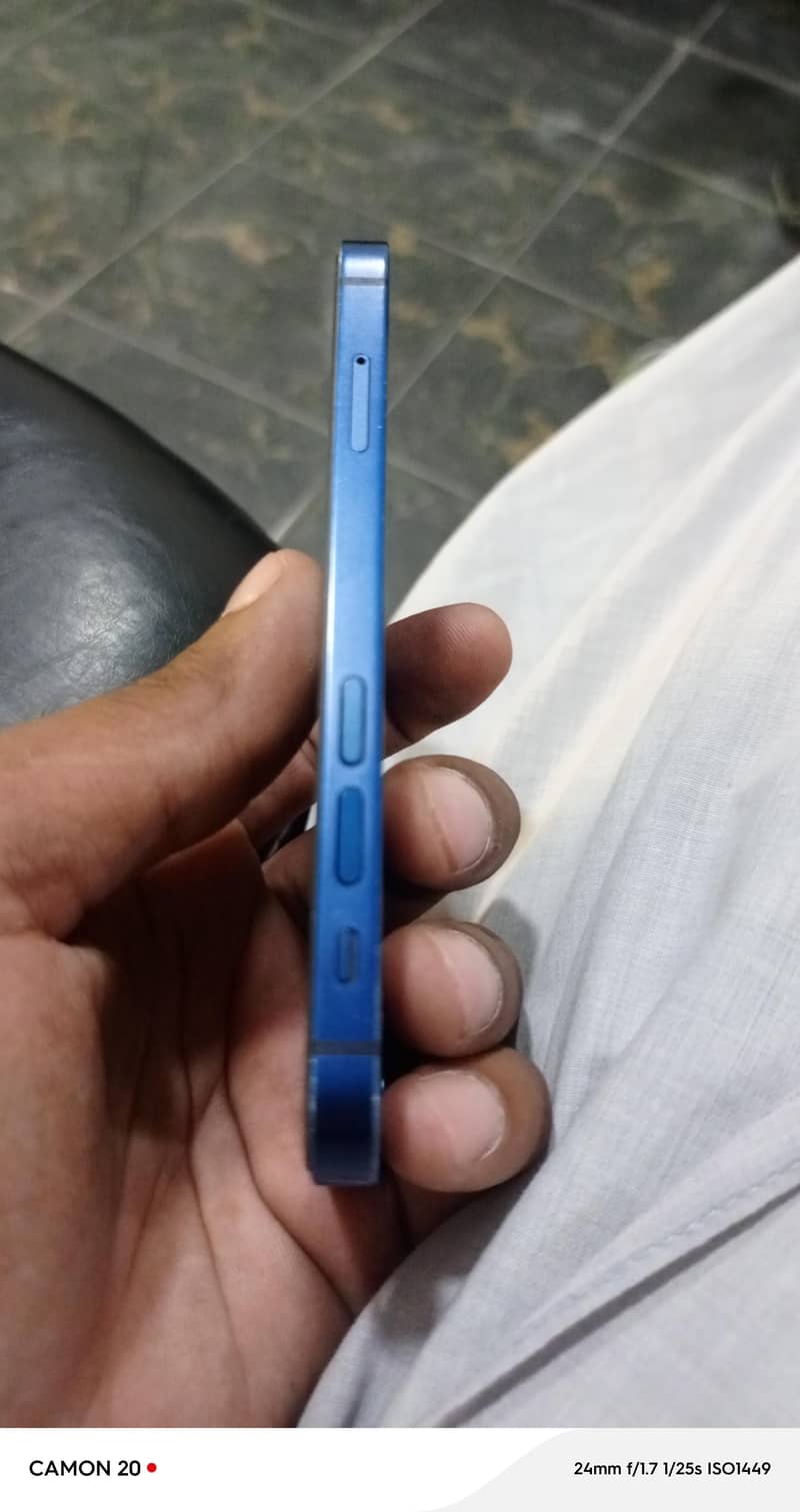 Apple iPhone 12 mini 3