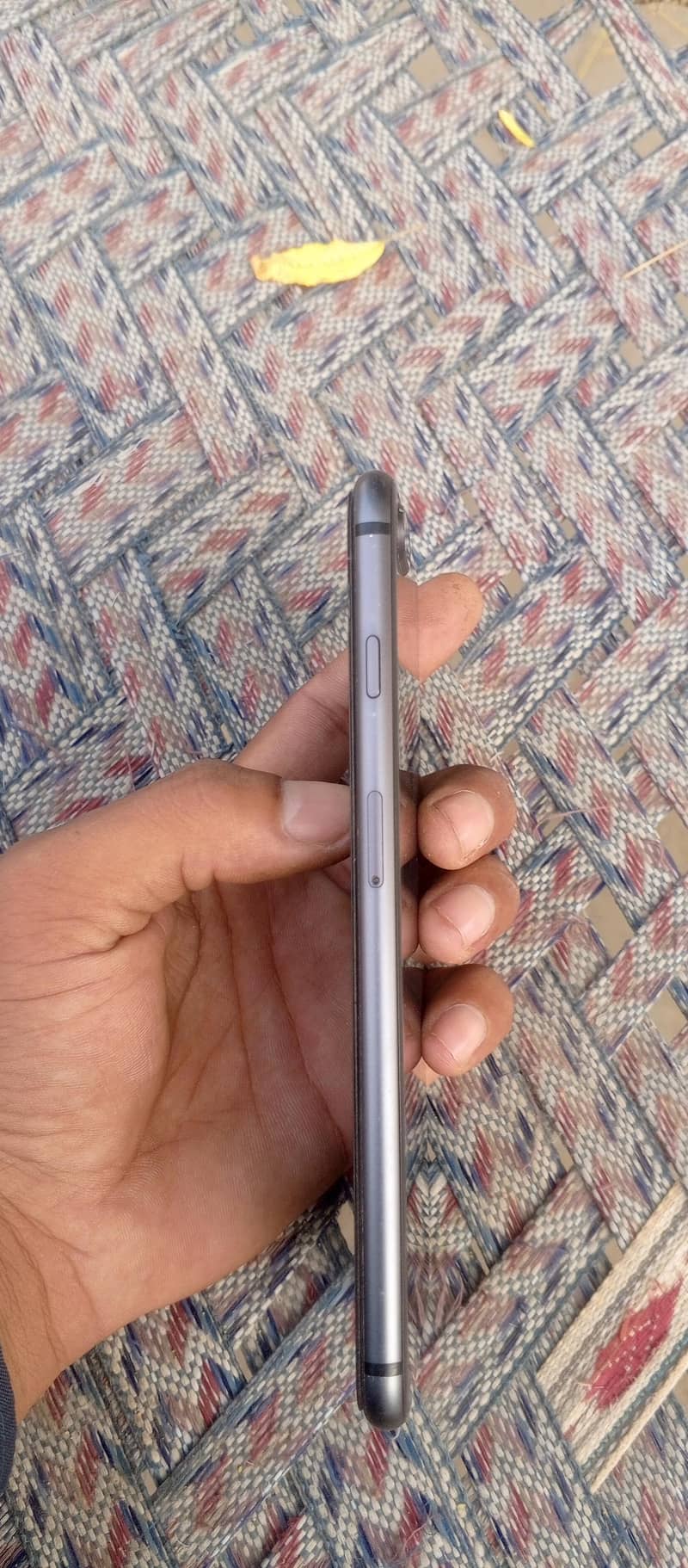Apple iPhone 8 Plus 2