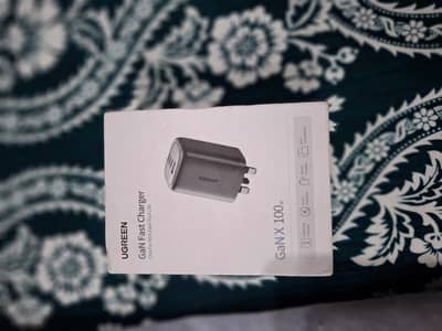 Ugreen gan x 100watt charger