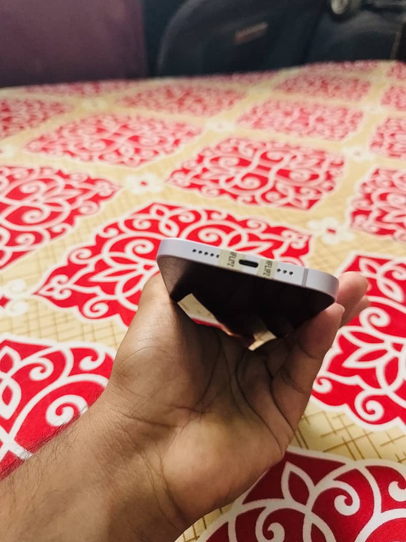 Apple iPhone 14 2