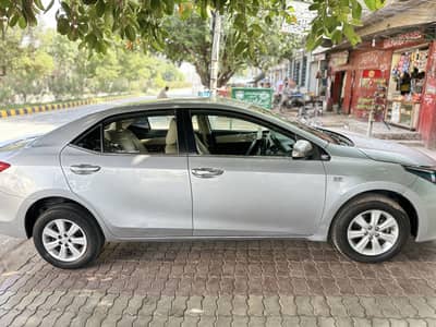 Toyota Corolla Altis 2015