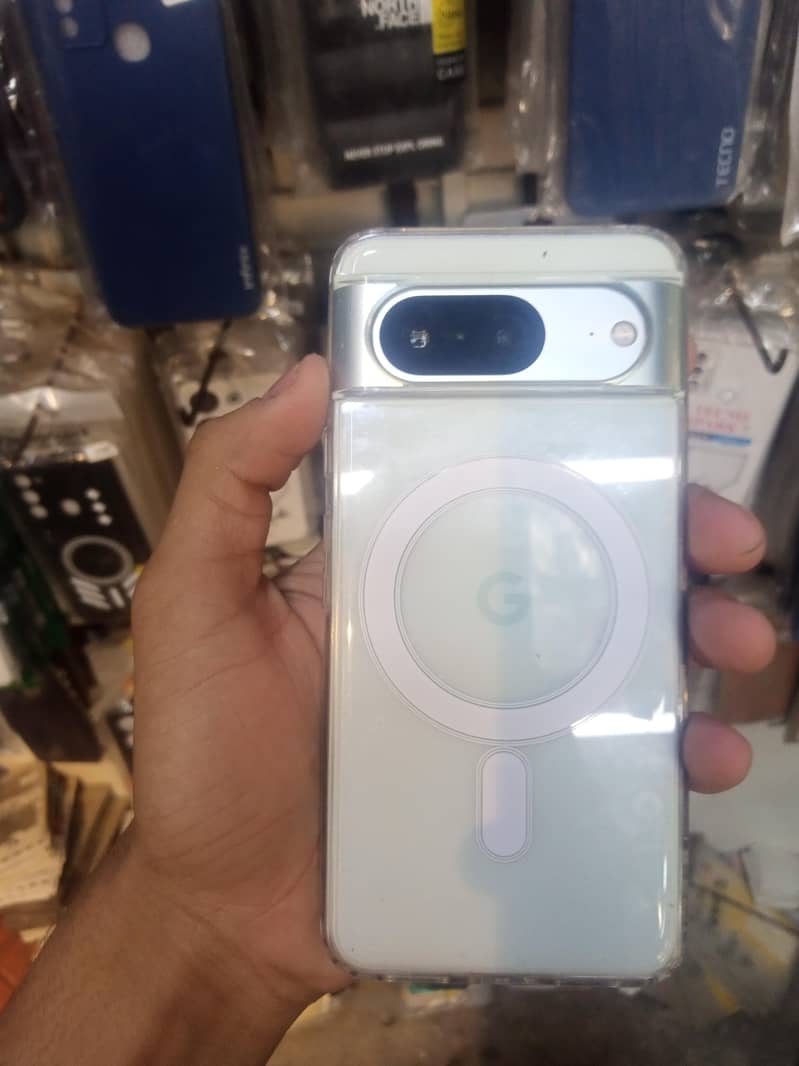 Google Pixel 8 1