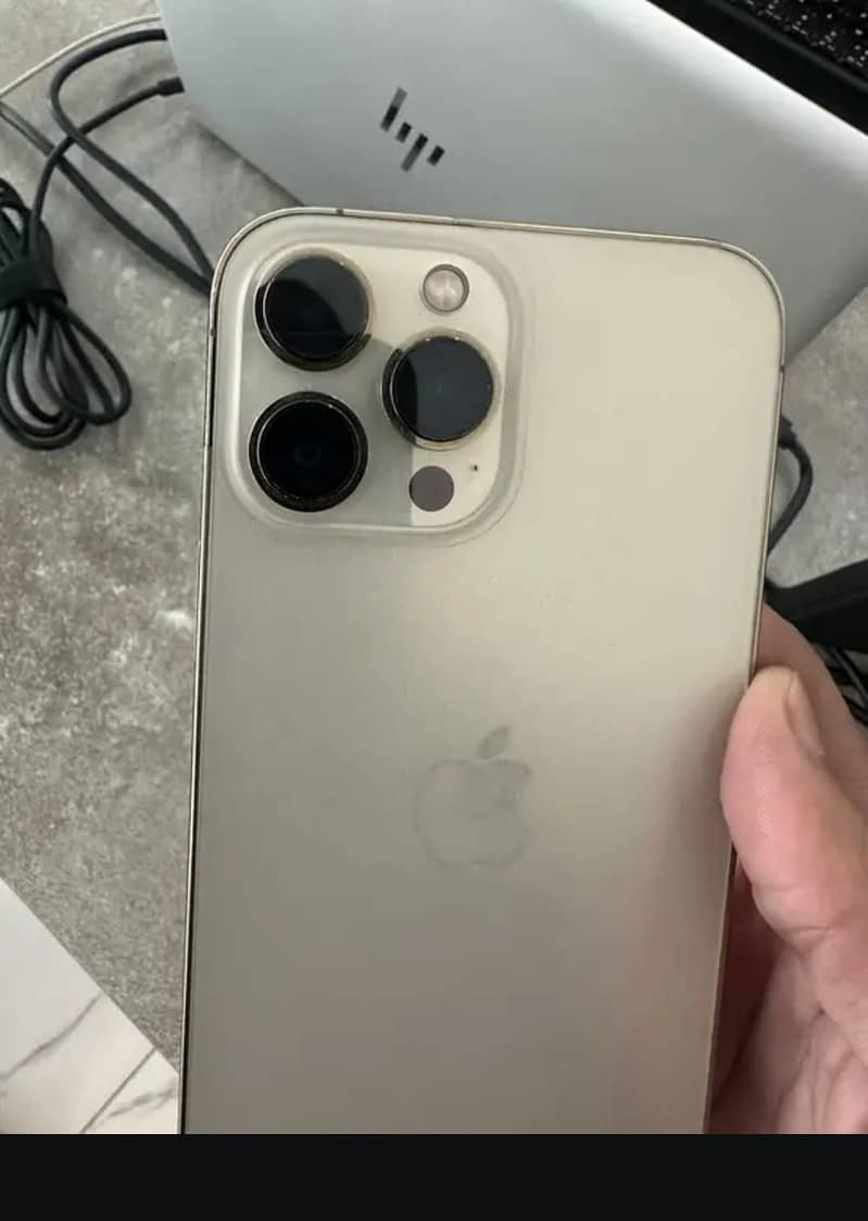 Apple iPhone 14 Pro Max 4