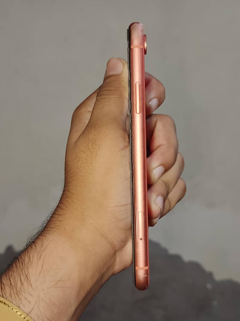 Apple iPhone XR 2