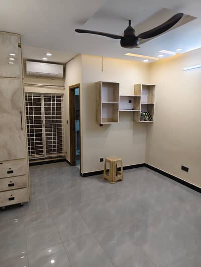 G-11/2 size 25x40 Fully renovated 7bed 7bath 3kitchen
